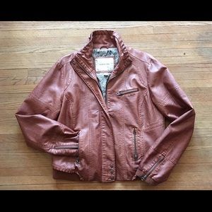 Women’s leather jacket